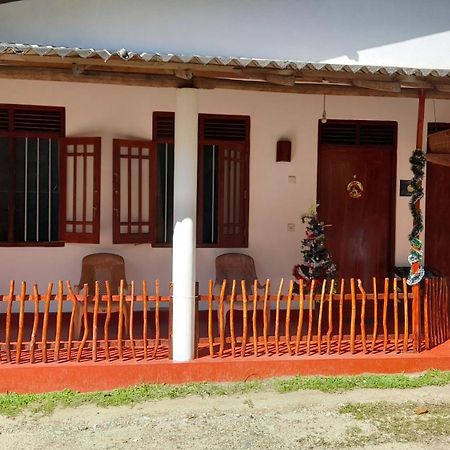 Ranmitha Villa ウェリガマ エクステリア 写真
